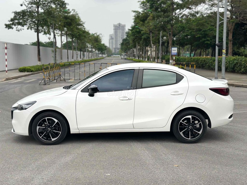 Mazda 2 2024 photo 4