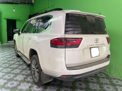 Landcrui sx 2024 son zin 100%- 24500 km. Mua bán Ô tô tại Quận Bắc Từ Liêm Hà Nội được đăng bởi Phạm Bá Hướng