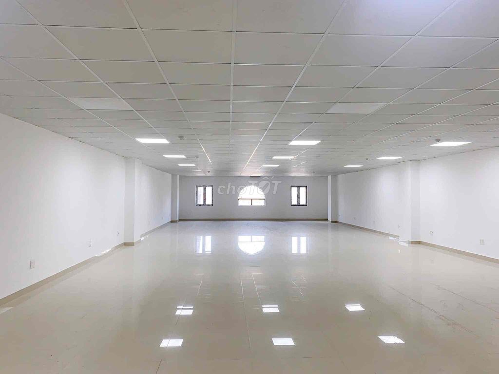 VĂN PHÒNG TẦNG 2 150 M2 PHAN CHÂU TRINH