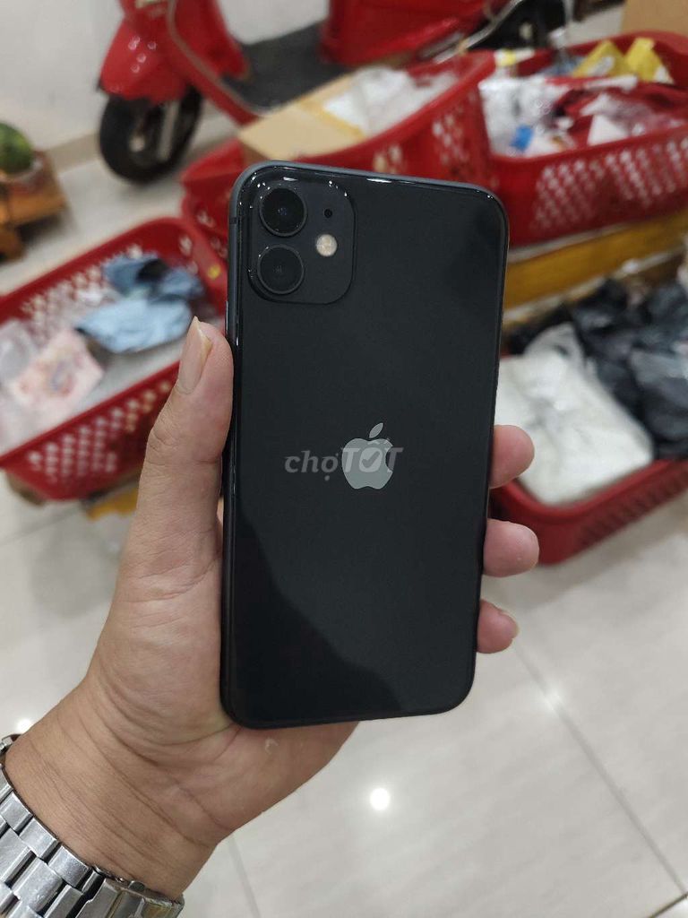 (Đà Nẵng) Apple iPhone 11 128GB Đen. Mua bán Điện thoại tại Quận Cẩm Lệ Đà Nẵng được đăng bởi Nguyễn Đức Ngà hình 1