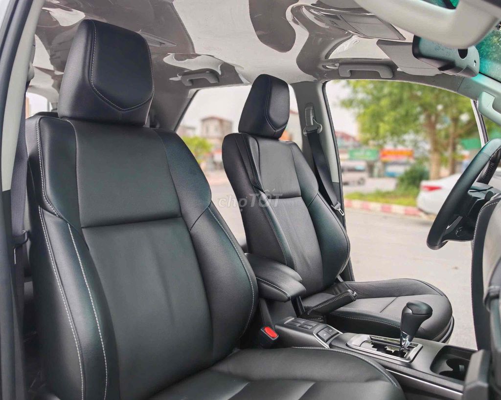 Toyota Fortuner 2022 odo 3.2v cực đẹp. Mua bán Ô tô tại Quận Nam Từ Liêm Hà Nội được đăng bởi Đại lý Toyota Mỹ Đình hình 8