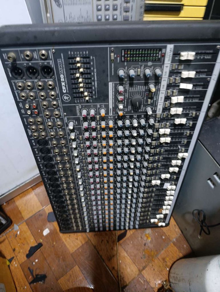 Bàn mixer Mackie CFX 20 MKII Đen. Mua bán Nhạc cụ tại Quận Gò Vấp Tp Hồ Chí Minh được đăng bởi đồ cũ nk   hình 1