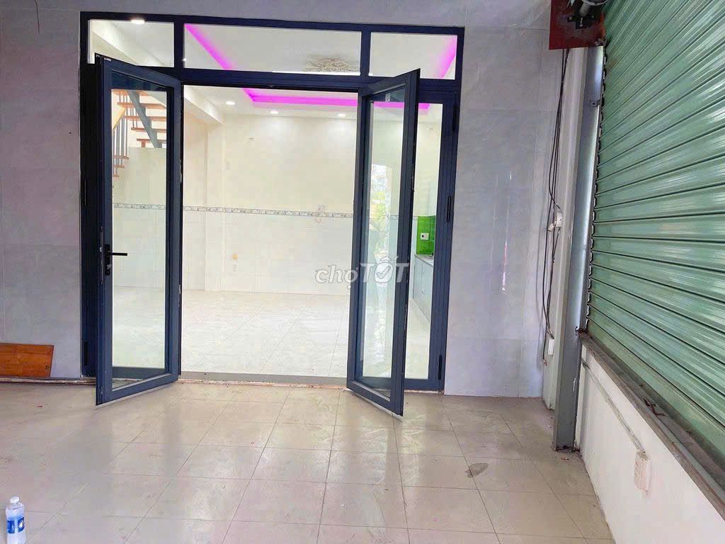 Mặt Tiền Trần hữu Trang Ngang 8x10m 2 Lầu 2 Phòng Ngủ Full Nội Thất