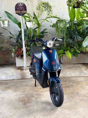 Xe máy điện Yadea Vekoo 2025 Đen 1000 km