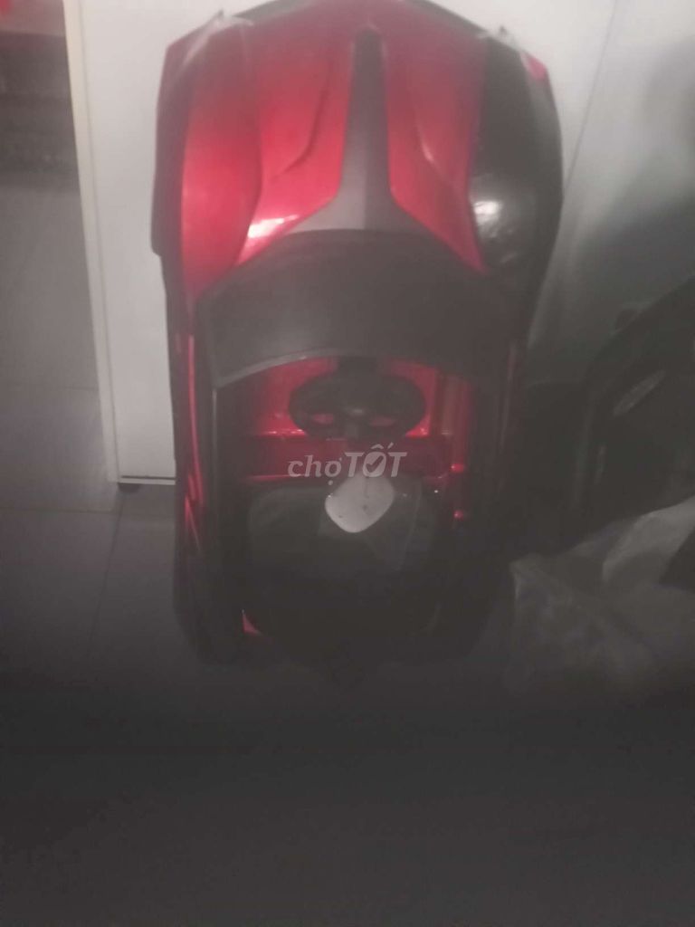 Xe điện trẻ em màu Đỏ. Mua bán Xe điện tại Quận Bình Thạnh Tp Hồ Chí Minh được đăng bởi Phạm Minh Tuấn hình 2