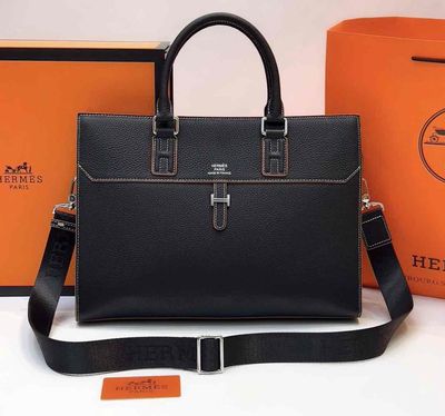 Cặp Nam HM Cao Cấp. Mua bán Túi xách tại Quận Bình Tân Tp Hồ Chí Minh được đăng bởi Trúc Phương