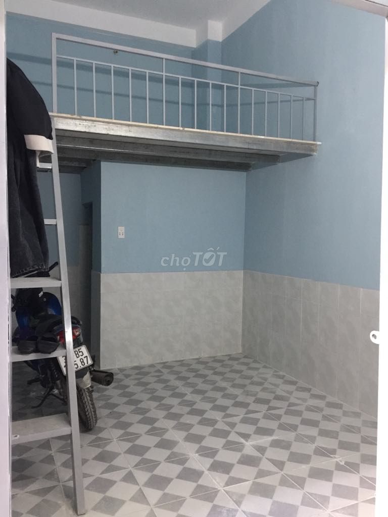 Phòng trọ 25m2 Chợ Bình Triệu 2tr