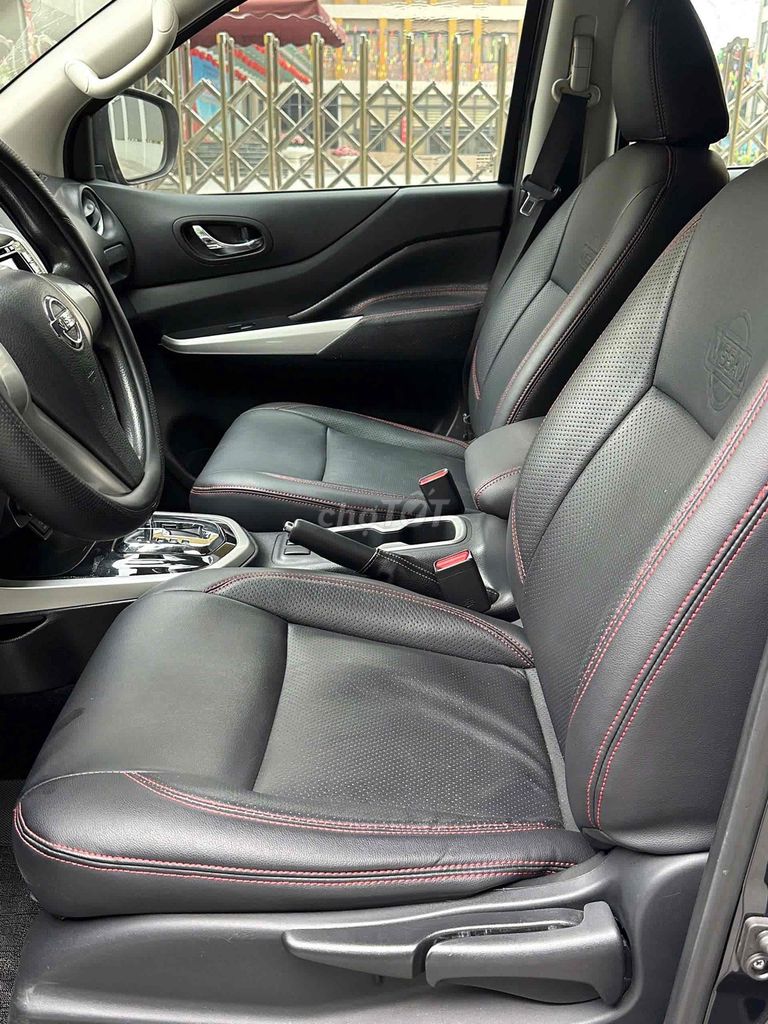 Nissan Navara 2.5 EL sx 2018 màu đen xe đẹp. Mua bán Ô tô tại Quận Cầu Giấy Hà Nội được đăng bởi Cao Quý hình 11