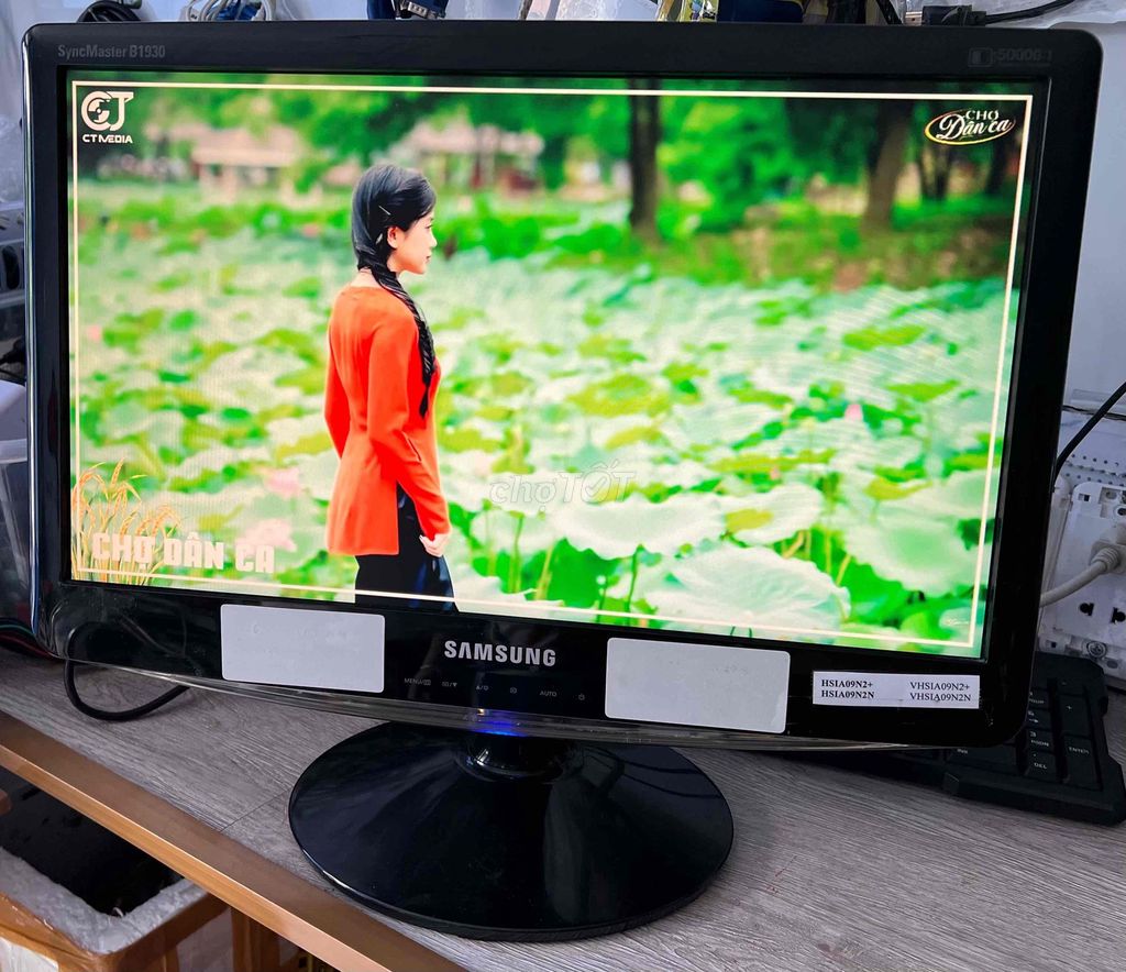 Màn hình Samsung SyncMaster B1930 19 inch Đen. Mua bán Phụ kiện (Màn hình, Chuột...) tại Thành phố Cà Mau Cà Mau được đăng bởi UYVU PC hình 1