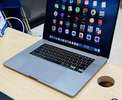 Macbook Pro 2019 Core i9/32/512 VGA Radeon 5500M. Mua bán Laptop tại Quận Đống Đa Hà Nội được đăng bởi Thế Hoàng