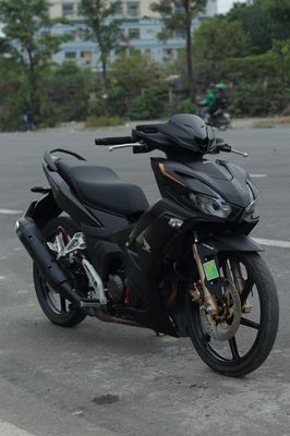 Cần bán winner v4 độ kiểng, mới đi 5000km. Mua bán Xe máy tại Quận Nam Từ Liêm Hà Nội được đăng bởi Thành