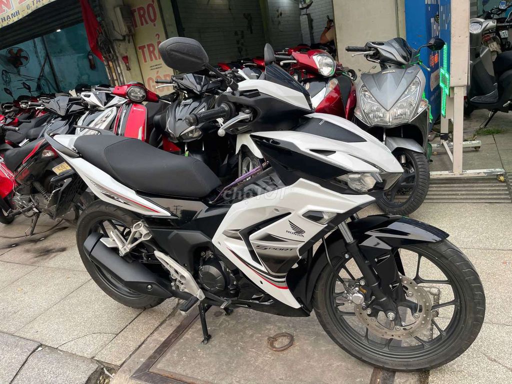 Honda Winner V3 2023 Белый черный Вьетнам б/у 90%