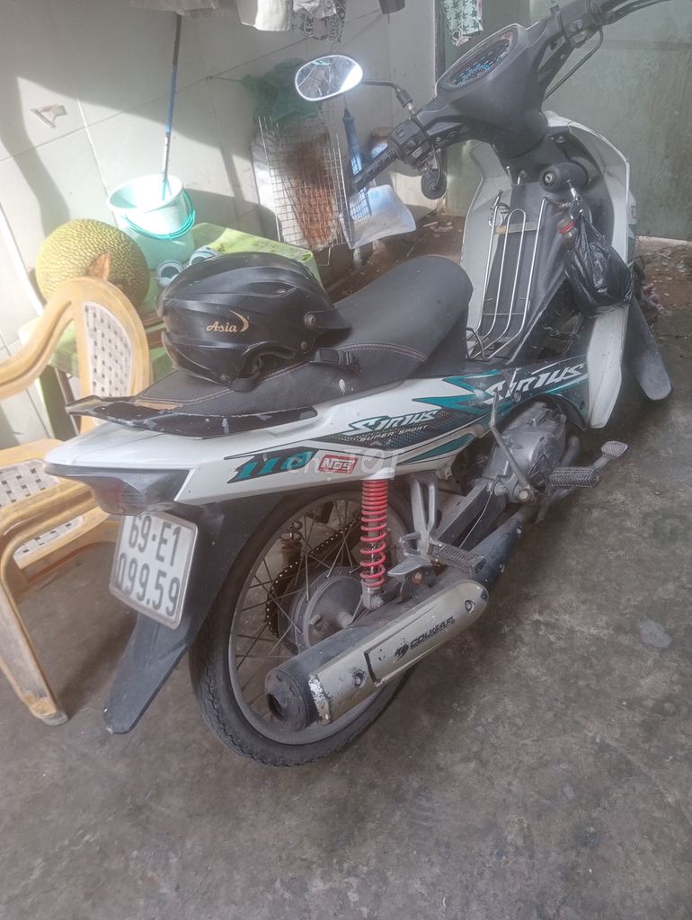 Yamaha Sirius Vàng-Đen-Bạc. Mua bán Xe máy tại Huyện Phụng Hiệp Hậu Giang được đăng bởi mr long hình 3