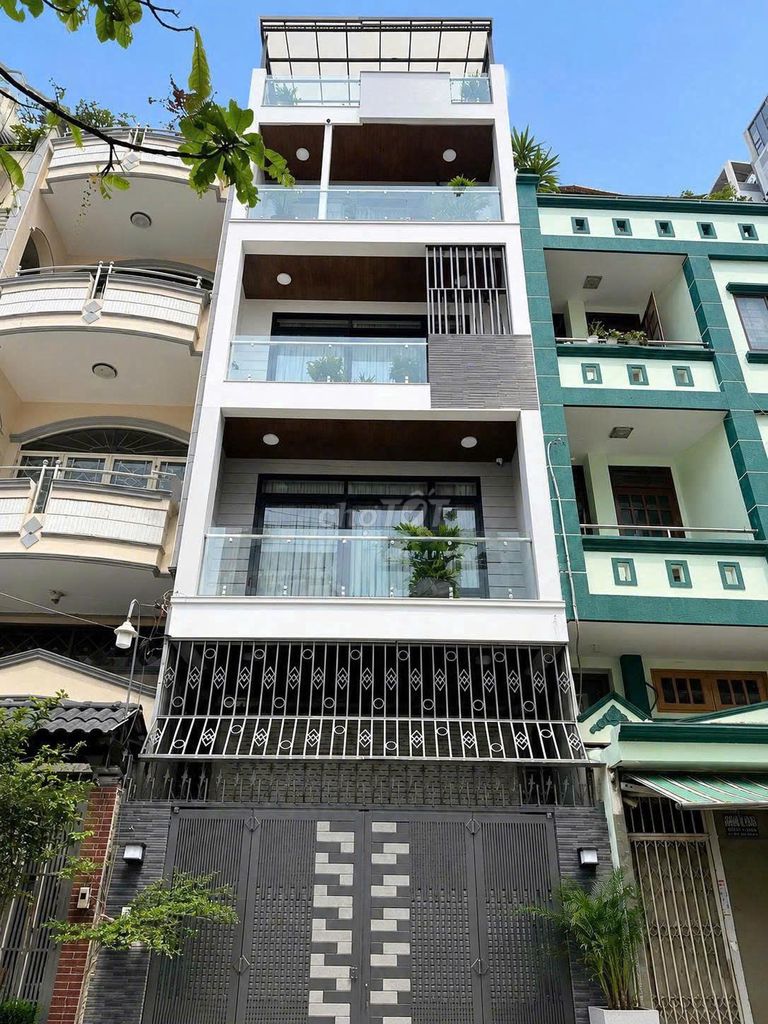 Rent · 4 bd · 100 м² · Quận Phú Nhuận, ул. Đường Hoa Lan