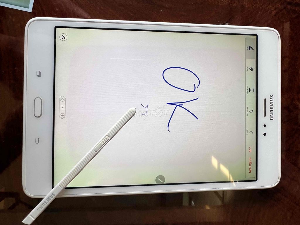 Máy tính bảng Samsung Tab A có bút spen