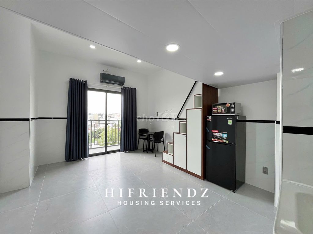 Просторный дуплекс 50 м² с широким балконом, лифт, оплата только по счетчикам