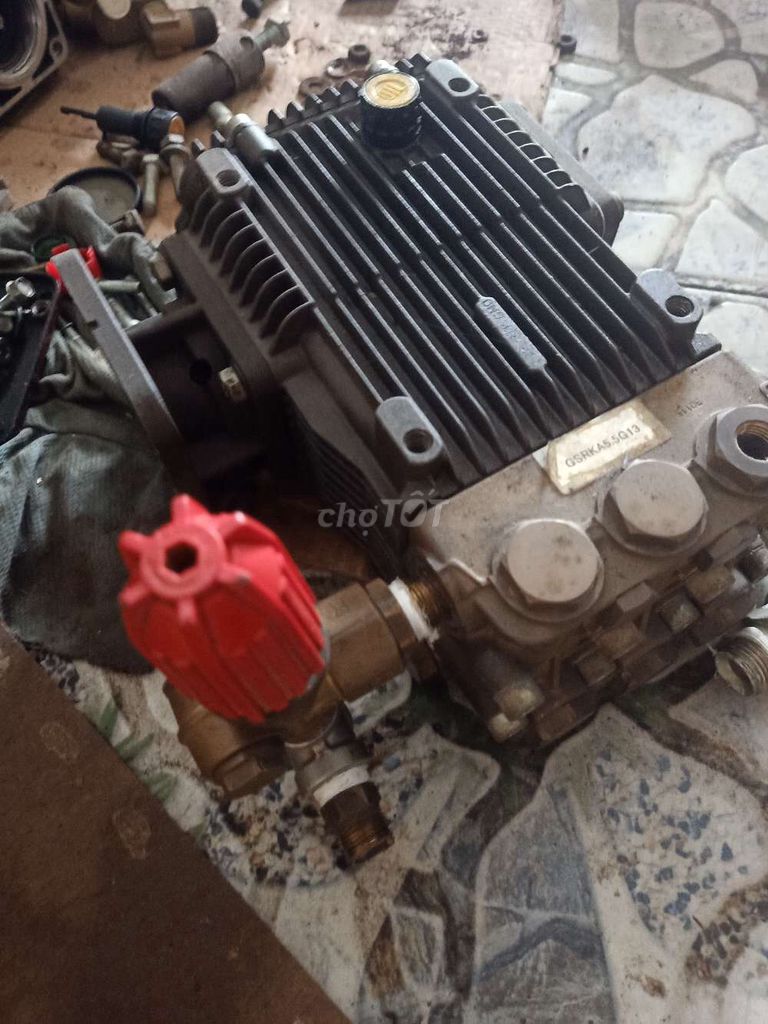 7.5hp áp 180 bar  đầu ý