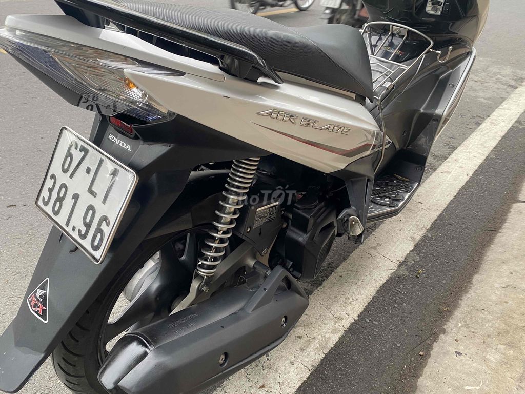 Ab 125 Fi dk 2014 bs 67 Ag. Mua bán Xe máy tại Huyện Chợ Mới An Giang được đăng bởi Cửa hàng xe gắn máy Minh Thuận hình 5