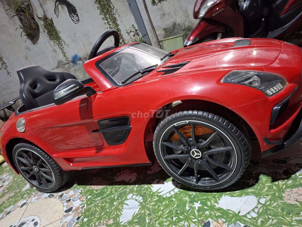Ô tô điện Mercedes-Benz SLS AMG Đỏ. Mua bán Mẹ và bé tại Thành phố Biên Hòa Đồng Nai được đăng bởi Thiên hình 1