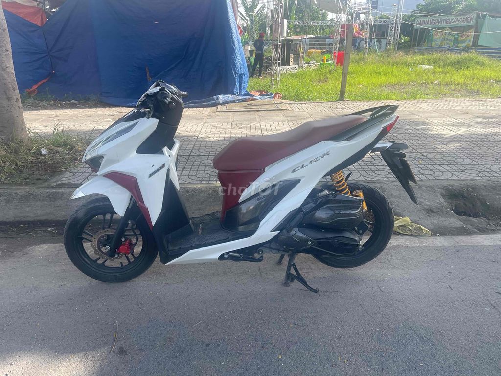 click thái 150. Mua bán Xe máy tại Huyện Hóc Môn Tp Hồ Chí Minh được đăng bởi hoang van hình 1