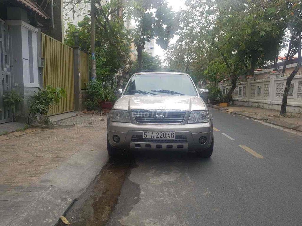 Ford Escape 2006 XLT 3.0 AT 4X4 - 160000 km