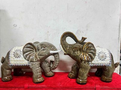 Cặp Voi GốmSứ men chảy đính đá,ngọc trai trang trí. Mua bán Đồ sưu tầm, đồ cổ tại Quận 3 Tp Hồ Chí Minh được đăng bởi Tuỳ Duyên 2