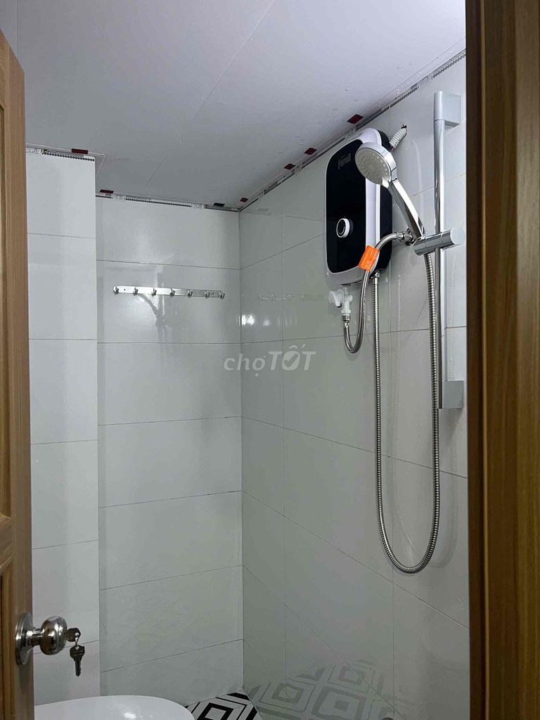 Новая комната 25 м² с высокой антресолью в Hòa Quý — фото 6