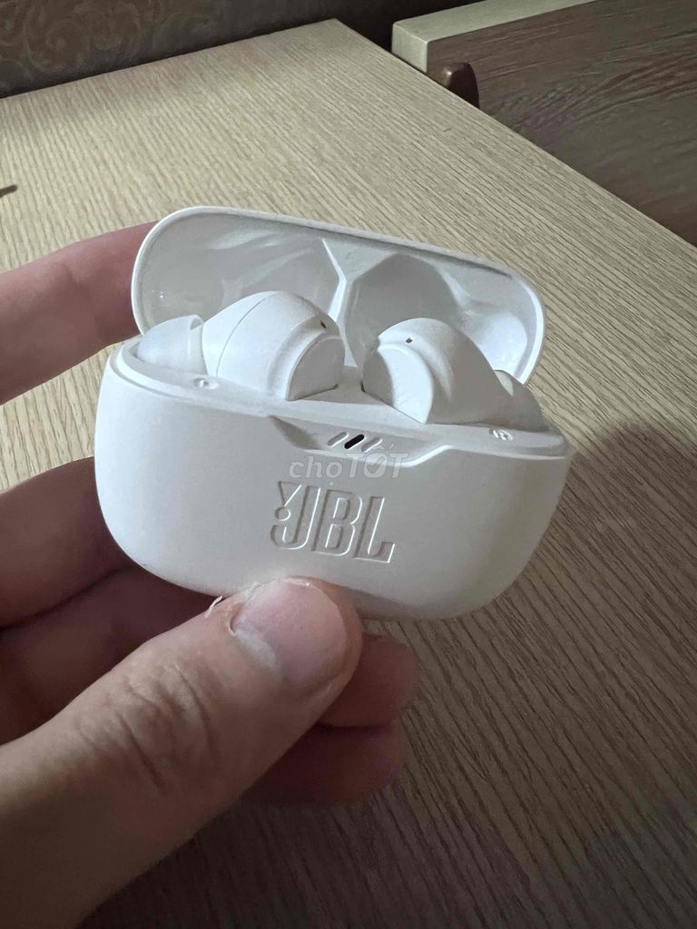 Tai nghe không dây JBL Wavebeam Trắng 8mm. Mua bán Tivi, Âm thanh tại Quận Nam Từ Liêm Hà Nội được đăng bởi Bánh Bột lọc hình 1