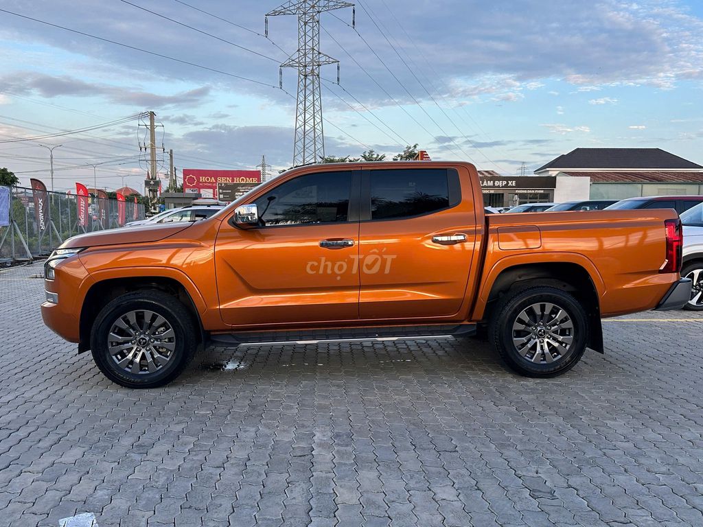 Mitsubishi Triton GLS 4X2 AT 2024 màu Cam. Mua bán Ô tô tại Thành phố Bà Rịa Bà Rịa - Vũng Tàu được đăng bởi Tùng Trần Mitsubishi hình 2