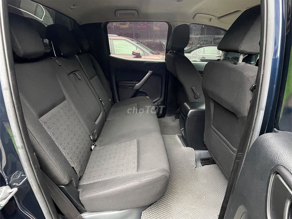 Ford Ranger XLS 2020 Xanh Đen. Mua bán Ô tô tại Huyện Hóc Môn Tp Hồ Chí Minh được đăng bởi Xe Đẹp Minh Khôi hình 6