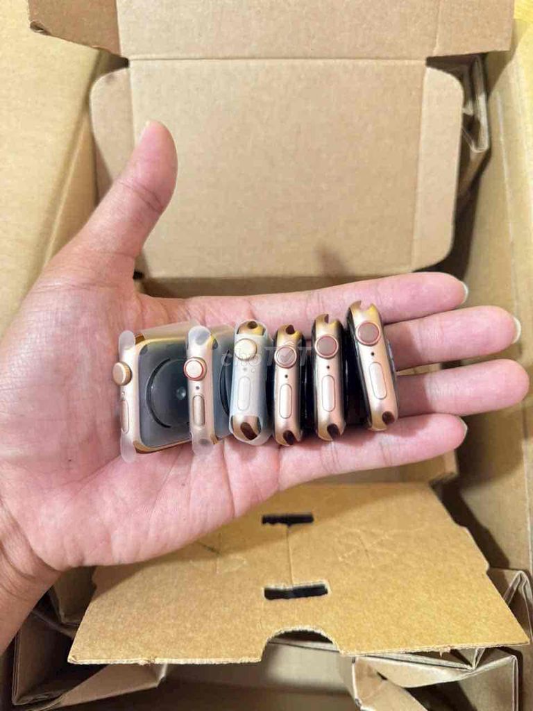 Apple Watch Series 5 Nhôm Hồng 40mm. Mua bán Thiết bị đeo thông minh tại Thành phố Bắc Ninh Bắc Ninh được đăng bởi Nguyễn Văn Thức hình 1