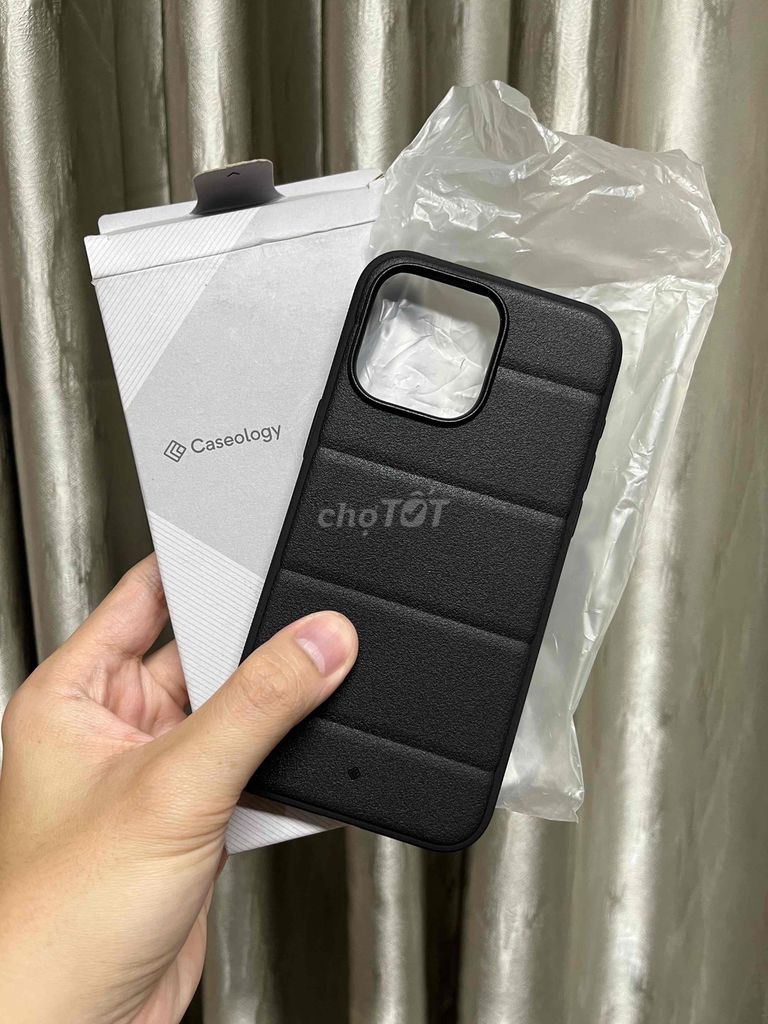 Combo 4 ốp siêu xịn iPhone 15 Pro Max