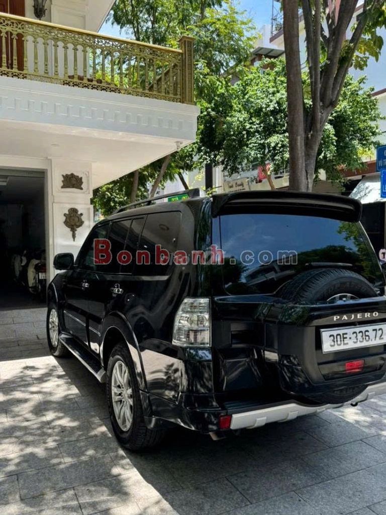 Pajero 2016 GLS Class 3.8 4x4 AT - màu đen. Mua bán Ô tô tại Thành phố Thủ Đức Tp Hồ Chí Minh được đăng bởi Anh Minh hình 1