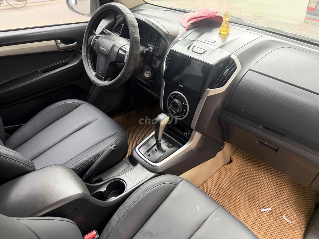 Isuzu Dmax 2015 số at máy 2.5 máy số zin chất cho. Mua bán Ô tô tại Quận Ba Đình Hà Nội được đăng bởi lê phi hình 7