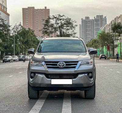 Toyota Fortuner 2019 máy dầu AT - 87000 km