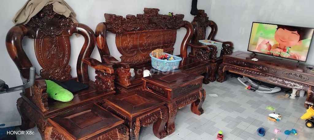 Bộ bàn ghế phòng khách Gỗ Nâu. Mua bán Bàn ghế tại Thị xã Bến Cát Bình Dương được đăng bởi Thanh phong hình 1