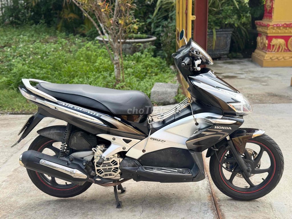 Xe AirBlade 2010 FI rin ròn. Mua bán Xe máy tại Thành phố Huế Thừa Thiên Huế được đăng bởi Nguyễn Văn Huy hình 6