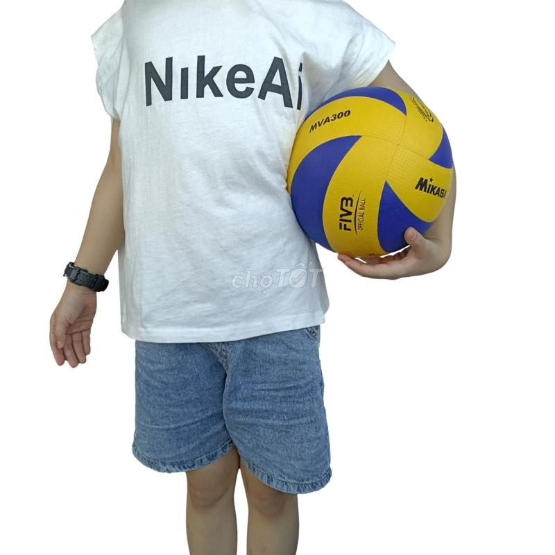 Bóng chuyền Mikasa MVA300. Mua bán Đồ thể thao, Dã ngoại tại Huyện Đại Lộc Quảng Nam được đăng bởi Nguyễn Minh Đức hình 1