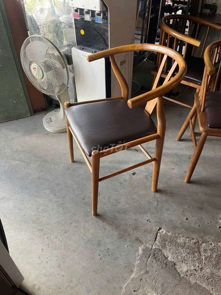 Bàn ghế cafe gỗ màu Nâu. Mua bán Bàn ghế tại Quận Hải An Hải Phòng được đăng bởi Trí Dũng Nguyễn hình 1