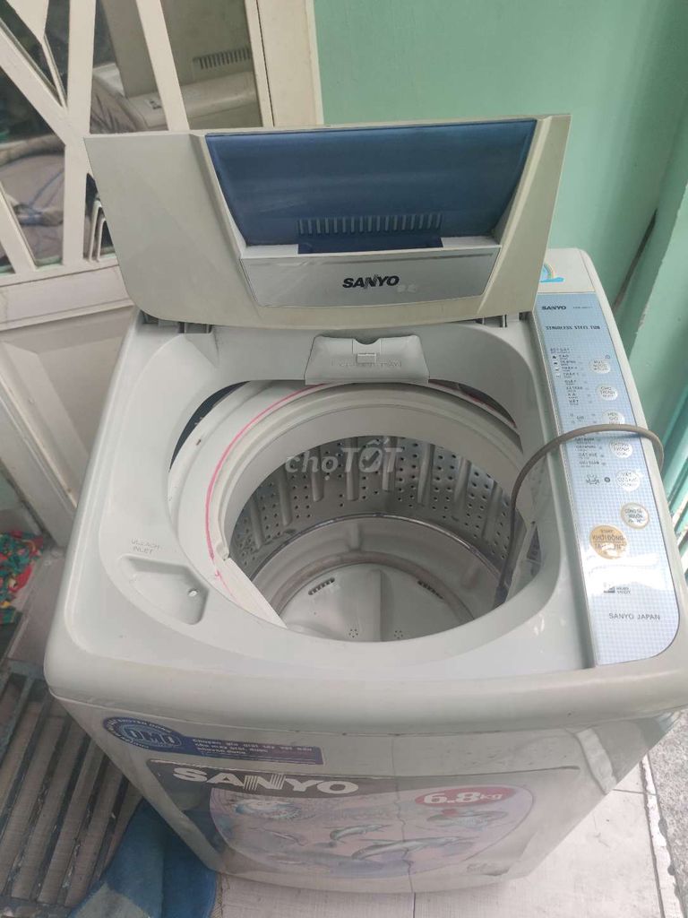 Máy giặt Sanyo cửa trên 6,8kg