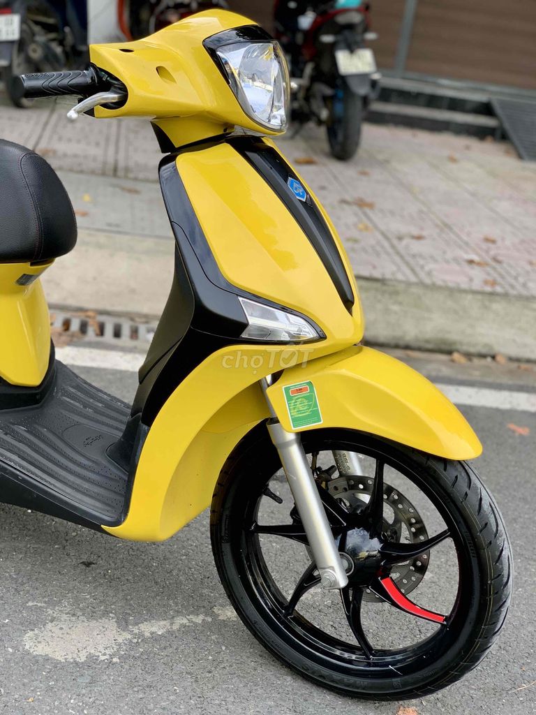 🔥Piaggio Liberty 125 ABS 2021 vàng chính chủ BSTP🔥. Mua bán Xe máy tại Thành phố Thủ Đức Tp Hồ Chí Minh được đăng bởi Khương Phan hình 13