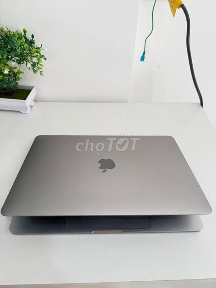 Apple MacBook Pro 2019 i5 8GB/256GB. Mua bán Laptop tại Quận 5 Tp Hồ Chí Minh được đăng bởi Hội Đồ Điện Tử hình 1