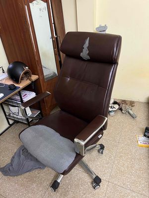 Ghế giám đốc Gavi, chức năng đầy đủ, tróc phần da. Mua bán Bàn ghế tại Quận Nam Từ Liêm Hà Nội được đăng bởi Nguyễn Đức Tuân