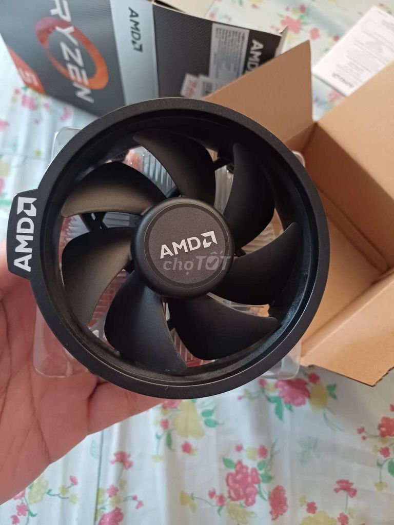 Tản nhiệt AMD Wraith Stealth, nguyên keo full hộp