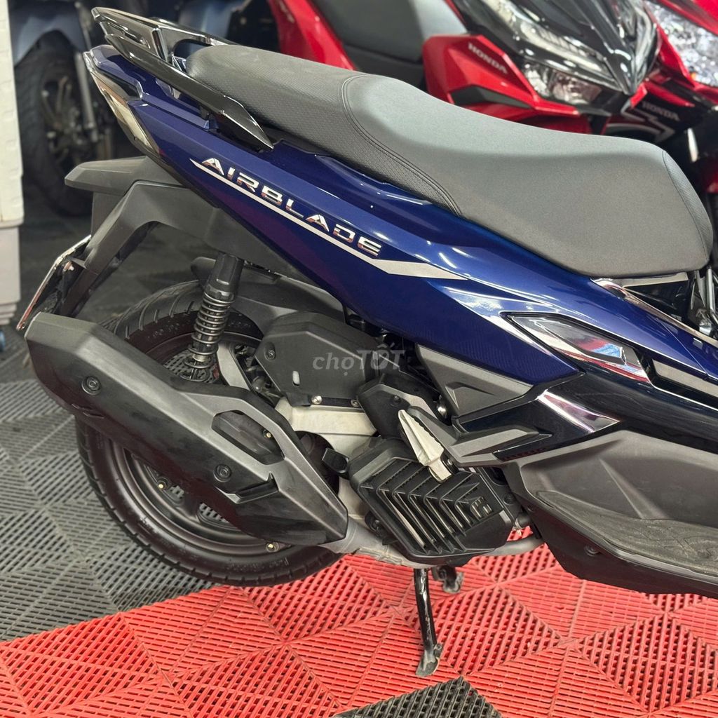 💥Honda Airblade125 4valEPS+ 2023 0do:4000km Biển71. Mua bán Xe máy tại Thành phố Thủ Đức Tp Hồ Chí Minh được đăng bởi XE MÁY THỦ ĐỨC hình 17