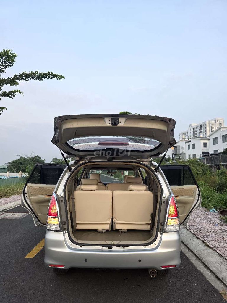 Toyota Innova 2010 G Số sàn Bạc. Mua bán Ô tô tại Quận 12 Tp Hồ Chí Minh được đăng bởi A Tuan hình 6