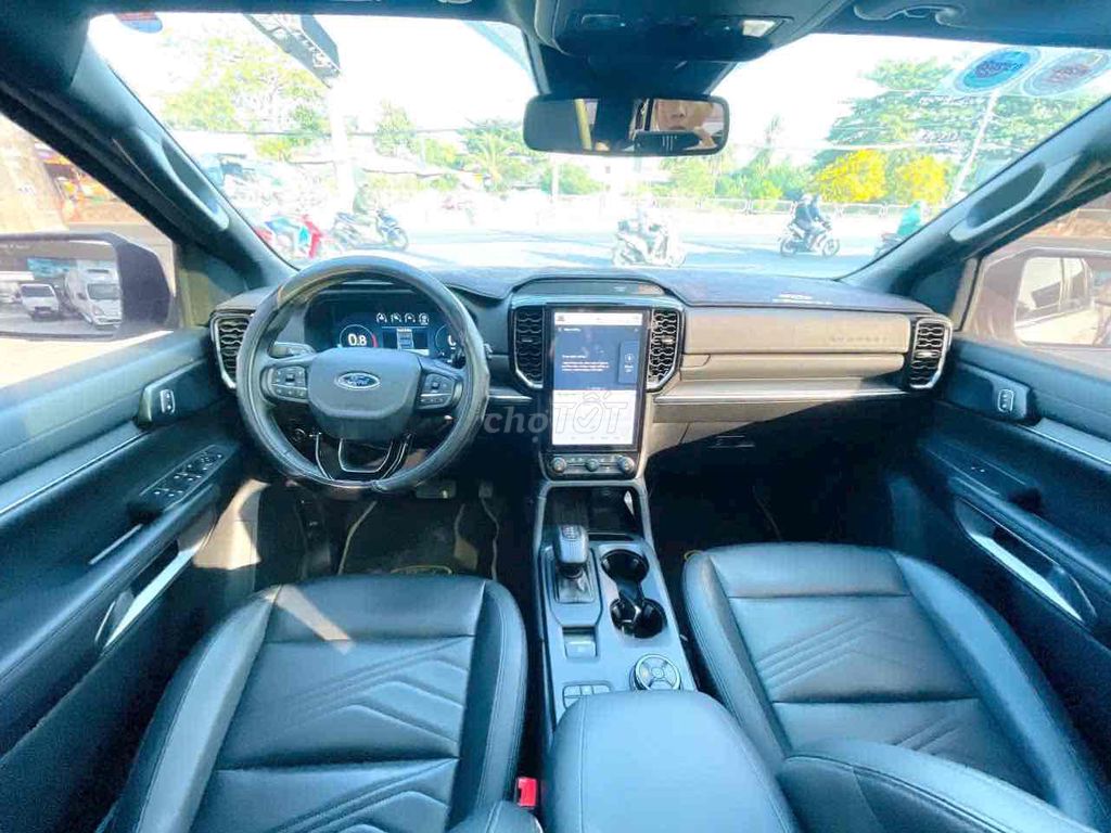 Ford Everest Titanium+ 2.0L AT 2 Cầu 1 Chủ Đi Kỹ. Mua bán Ô tô tại Quận Tân Bình Tp Hồ Chí Minh được đăng bởi TRUNG TÂM XE LƯỚT CHÍNH HÃNG hình 9