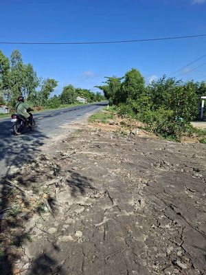 cần bán đất mặt tiền giá rẻ