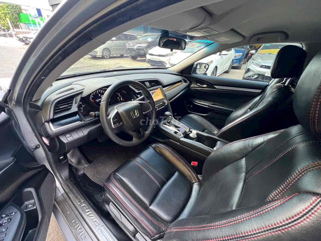 Honda Civic 2019 E Đi Cực ít. Mua bán Ô tô tại Quận Tân Phú Tp Hồ Chí Minh được đăng bởi Trọng Nghĩa Auto Xe Lướt Miền Nam hình 3