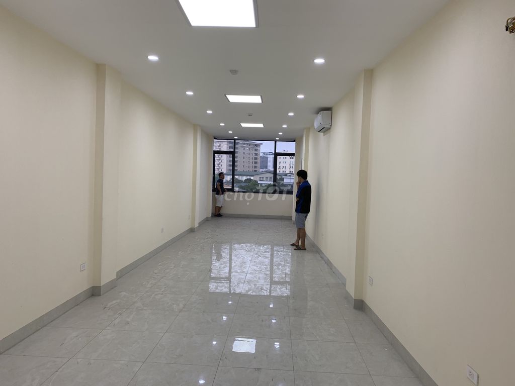 Cho thuê văn phòng phố Vũ Thạnh, dt 20m - 60m2